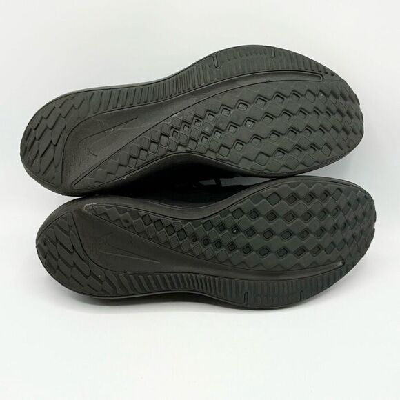 Nike Air Men’s Windflo 9 black on black running sneakers - Men’s US 12.5 main image 8